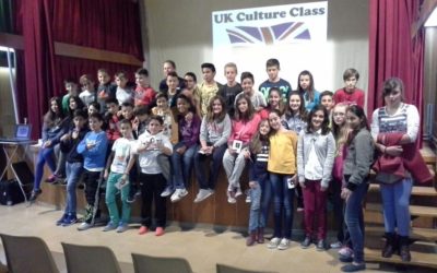 LOS ALUMNOS DE E.S.O. PRACTICAN INGLÉS CON UN NATIVO EN UNA UK CULTURAL CLASS