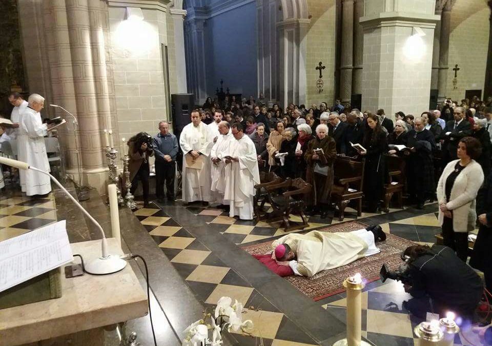 DESDE EL COLEGIO DIOCESANO “LAS VIÑAS” FELICITAMOS A DON ANTONIO GÓMEZ Y LE DAMOS LA BIENVENIDA A NUESTRA DIÓCESIS Y CENTRO ESCOLAR