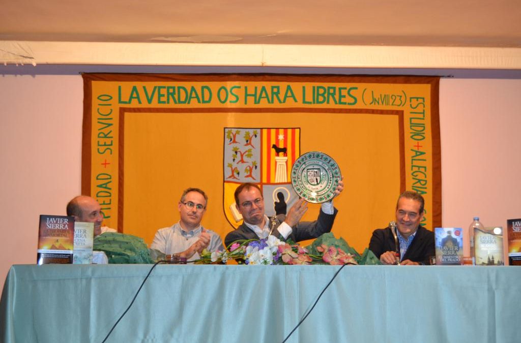 JAVIER SIERRA RECUERDA SU INFANCIA EN “COLEGIO LAS VIÑAS”