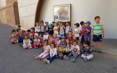 LOS  NIÑOS  DE  TRES  AÑOS DEL COLEGIO "LAS VIÑAS" VISITAN  LA  FUNDACIÓN  AMANTES