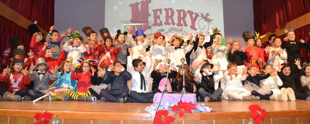 MUSICA Y BILINGÜISMO SE UNEN PARA REPRESENTAR "EL CASCANUECES"  EN COLEGIO "LAS VIÑAS"