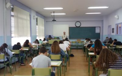 EXAMENES DE CAMBRIDGE  POR B-EST EXAMINATIONS CENTRE PARA ACREDITAR EL NIVEL DE INGLÉS EN COLEGIO “LAS VIÑAS”