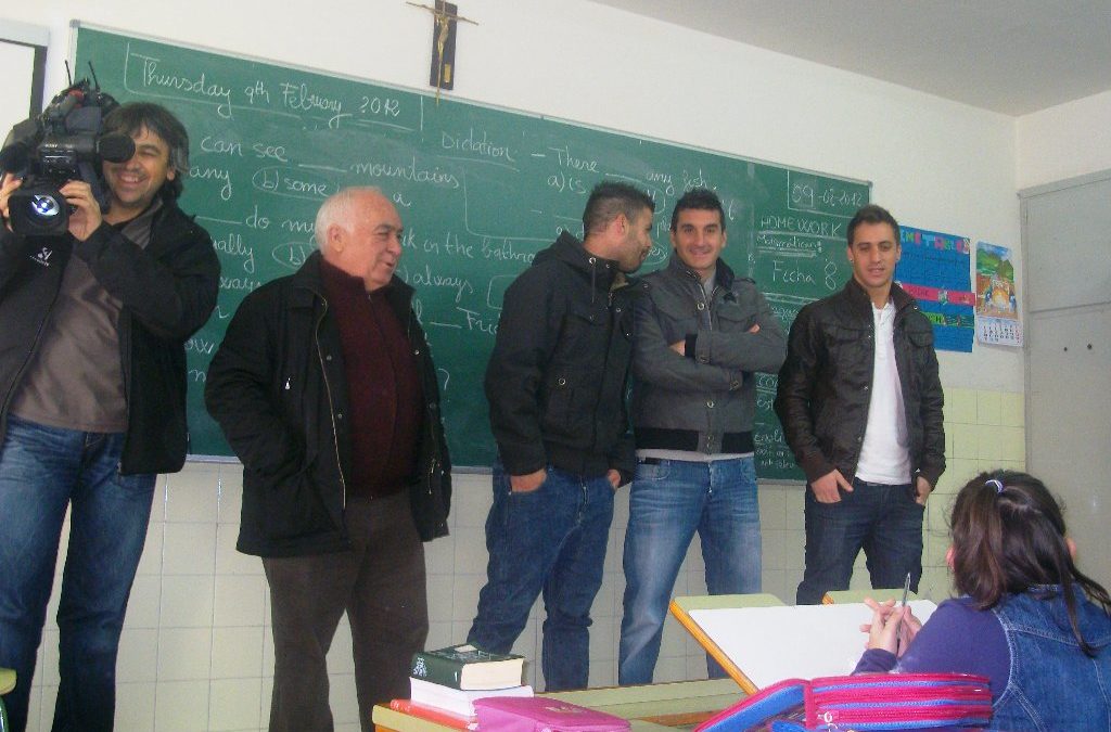 Los jugadores del CD Teruel, visitan nuestro colegio