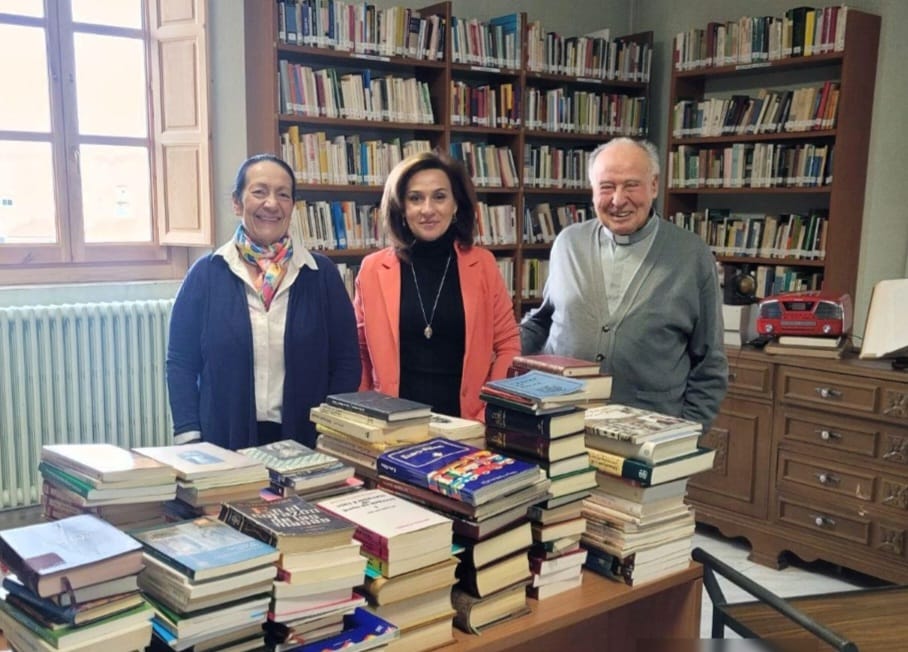 LA BIBLIOTECA DEL SEMINARIO SE UNE AL COLEGIO LAS VIÑAS EN LA LUCHA CONTRA EL CÁNCER