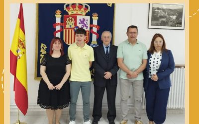 PREMIO CARTA A UN MILITAR ESPAÑOL .